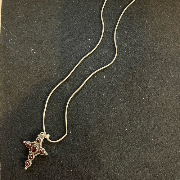 Vintage 925 cross with chain 20” inches long tested for ruby. - Picture 2 of 7